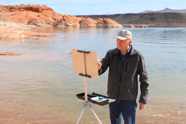 Artist Jim Wilcox paints Sand Hollow Reservoir with the Soltek Compact plein air artist easel he invented